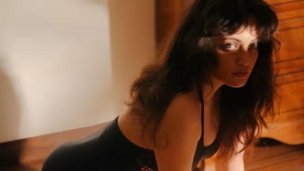 Sneha Ullal life story Sneha Ullal life story