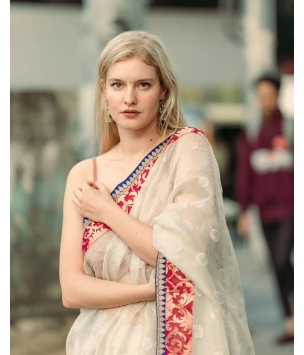 Viral German Girl In Saree Viral German Girl In Saree