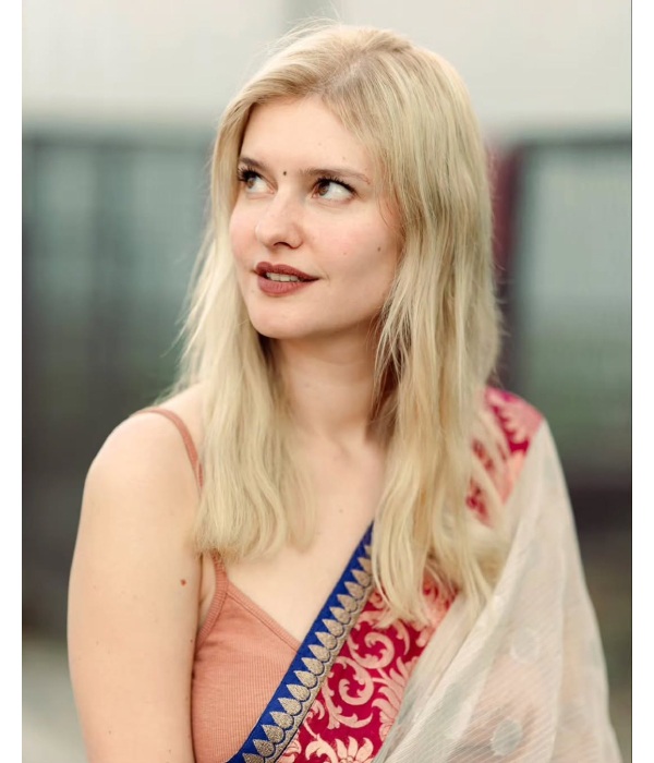 Viral German Girl In Saree Viral German Girl In Saree