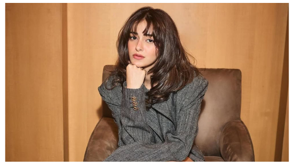 These Actresses Smoking Pics Viral