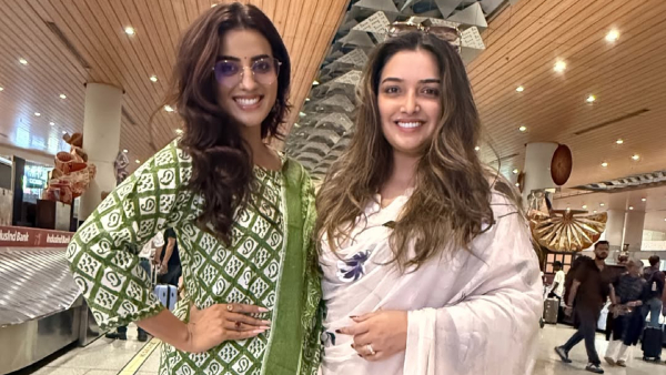 Amrapali Dubey Akshara Singh Reunion