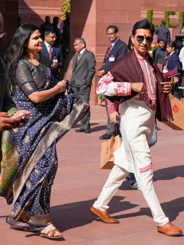 Kumar Vishwas Wife Manju Caste