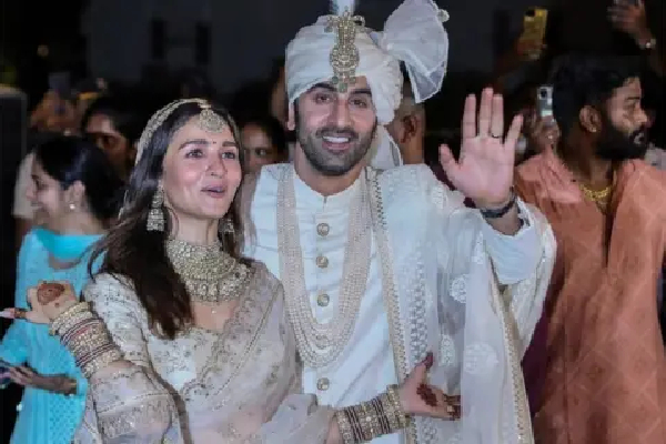 Alia bhatt Fees