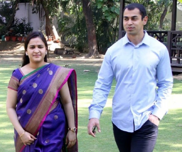 Prateek Yadav Aparna Yadav Love Story