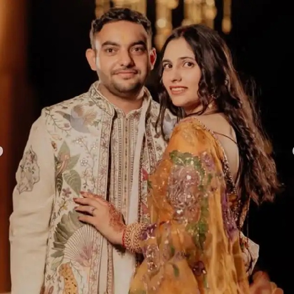 Who Is Aashna Chaudhary