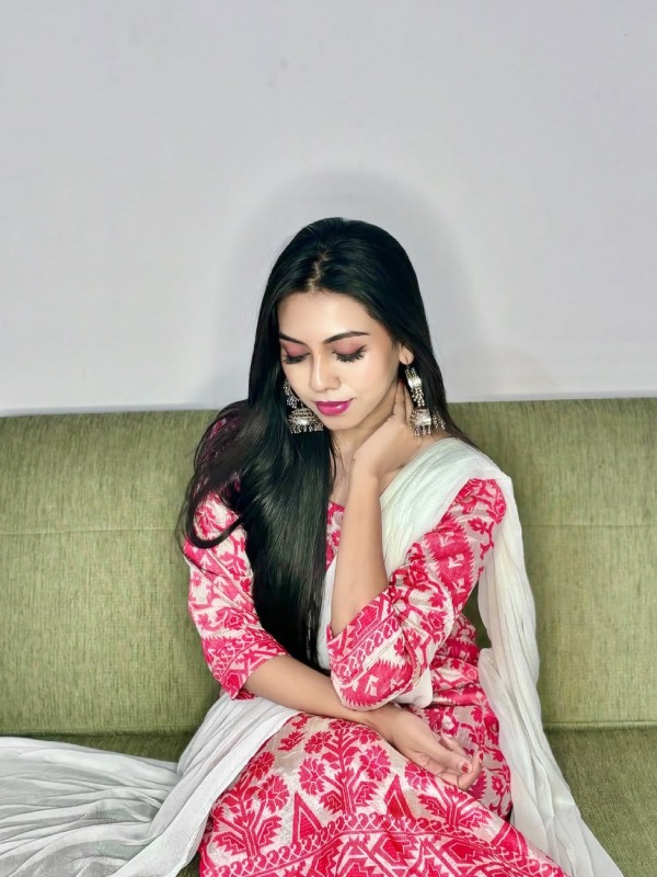 Simran khan Simran khan