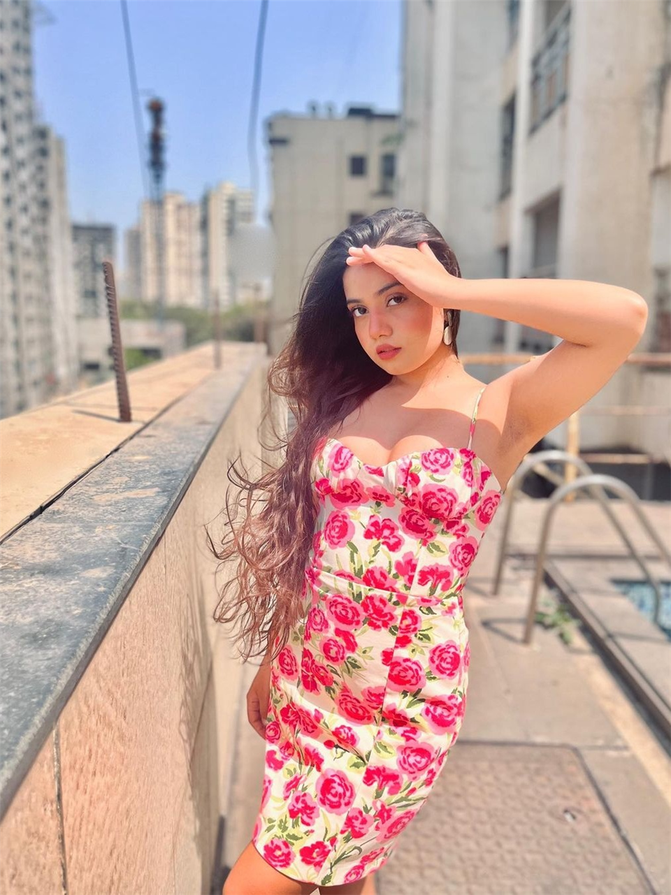 Unseen Pictures Of Urfi Javed's Sister Dolly Javed