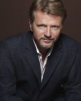 Aidan Quinn
