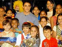 Aamir Khan with Children