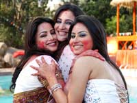 Bura Na Mano Holi Hai