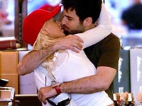 Christina Aguilera and Jordan Bratman kissing