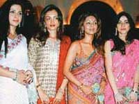 Maheep Kapoor, Seema Khan, Gauri Khan and Bhavana Pandey 