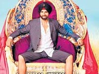 Still from Singh Is Kinng