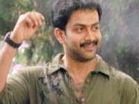 Still from Thirakkatha