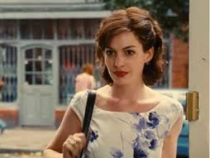 Anne Hathaway gushes about nude scenes in One Day - Filmibeat