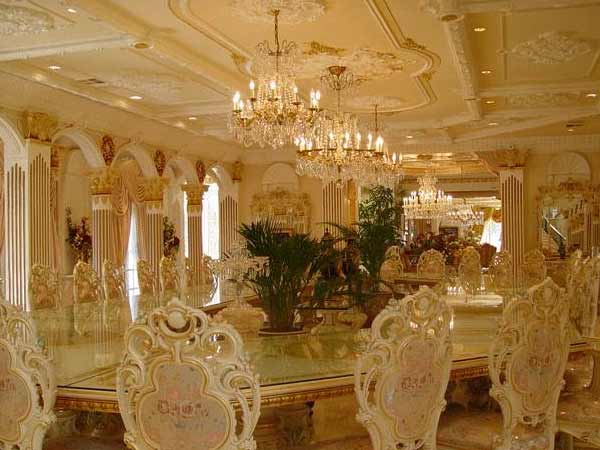 Shahrukh Khan's Drawing Room