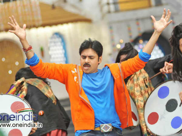 Cameraman Ganga Tho Rambabu Theme song