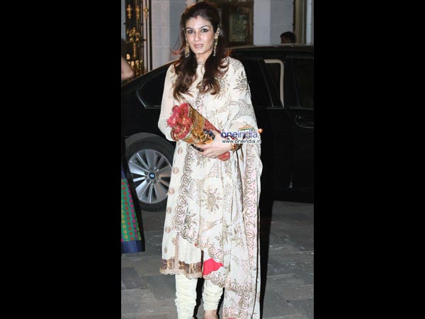 Raveena At Mata Ki Chowki