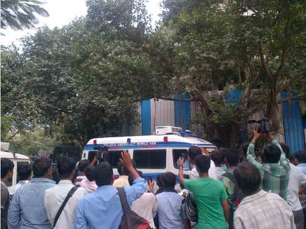 Yash Chopra Being Taken In An Ambulance