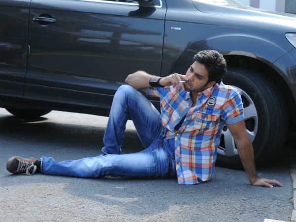 Vasool Raja First Look