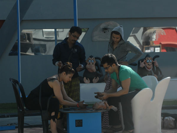 Housemates make 1200 diyas for Diwali