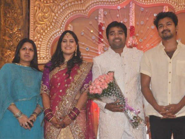 Vijay Wishes Shiva And Priya