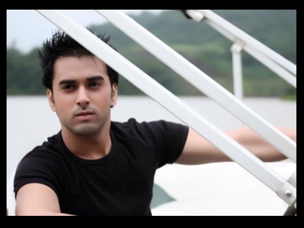 Hottest Debutant - 2012