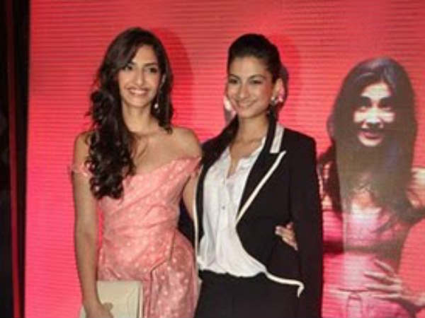 Sonam With Sister Rhea