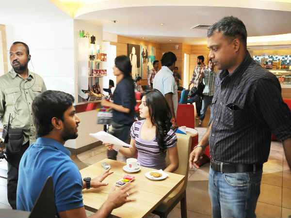 Yeto Vellipoyindhi Manasu Preview In Pictures