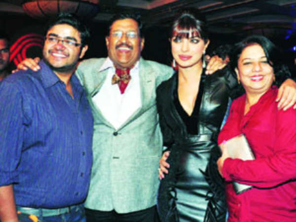 Priyanka Chopra with brother, mom and dad
