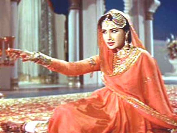 Meena Kumari In Pakeezah Meena Kumari In Pakeezah