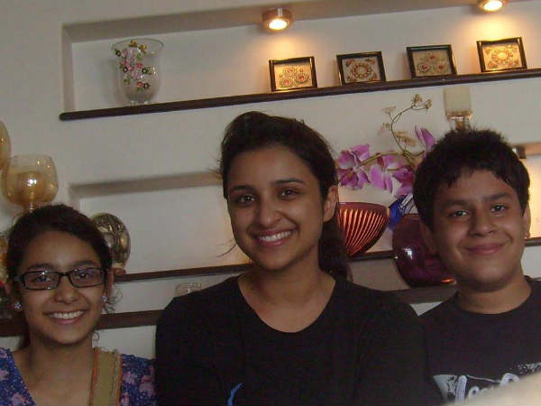 Parineeti With Relatives
