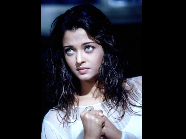 Aishwarya's Candid Moments