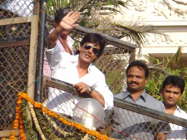 SRK's Candid Moments