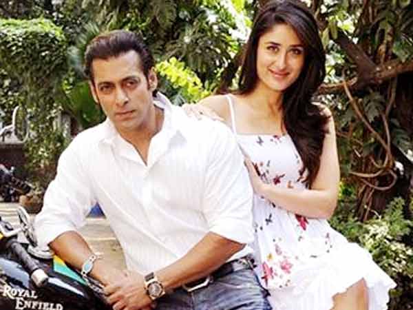 Kareena's Candid Moments Kareena's Candid Moments