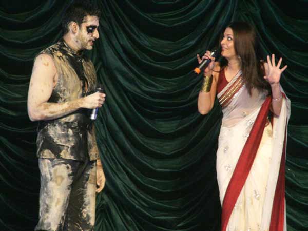 Aish-Abhishek Candid Moments Aish-Abhishek Candid Moments