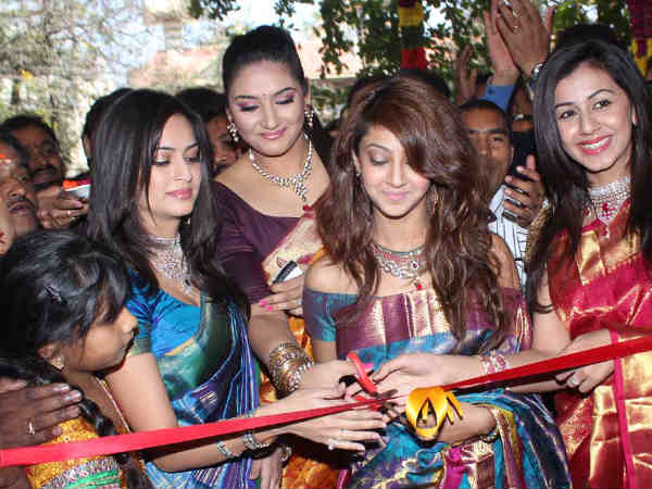 Ragini-Aindrira's 'bikini' fight, a publicity gimmick?