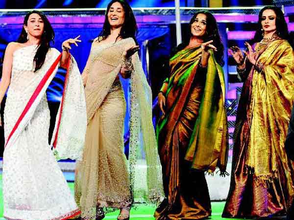 Kareena-Karisma's Pics