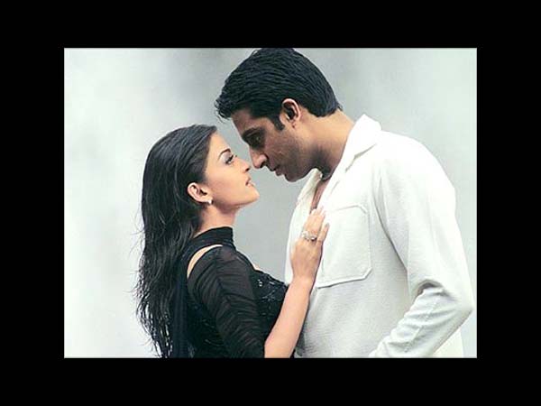 Aish-Abhi's Romantic Moments