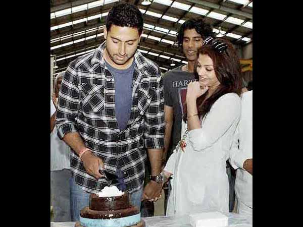 Aish-Abhi's Romantic Moments