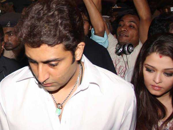 Bachchans At Siddhivinayak