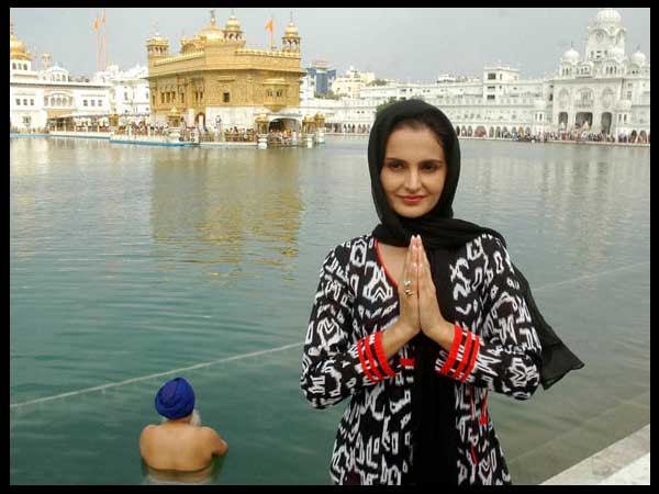 Monica Bedi