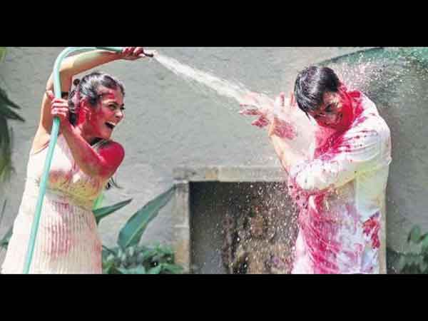 Ajay-Kajol Playing Holi