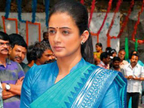 Priyamani As Sonia Gandhi At Chandi Movie Launch