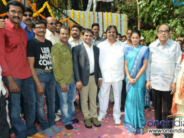 Priyamani At Chandi Movie Launch