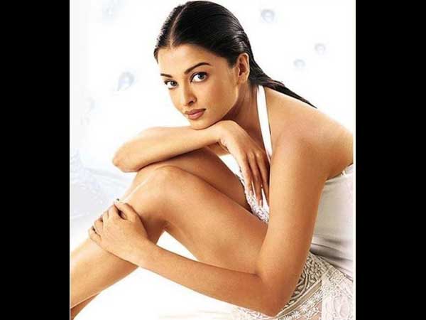 Aish's Hot Pics