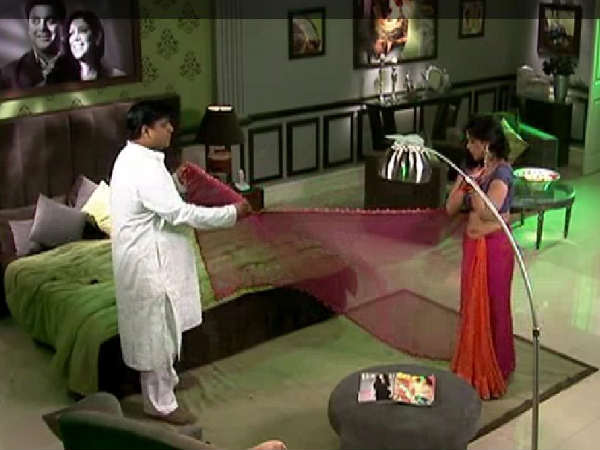 Sakshi And Ram In Bade Acche Lagte Hain