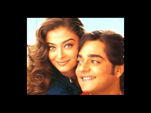 Aish With Her Heroes