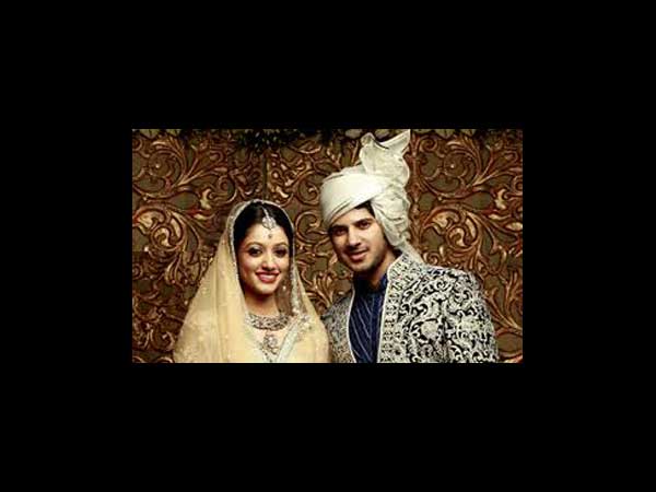 Dulquar Salman With Wife