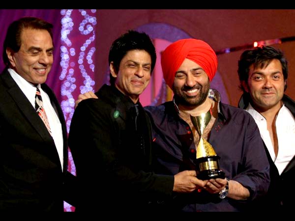 SRK With Actors